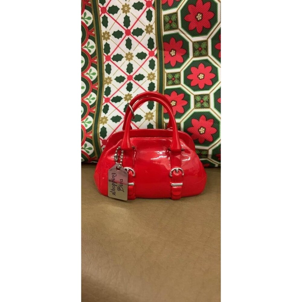 Hallmark Shopping Diva 2008 2" Red Holiday Ornament - Picture 1 of 3